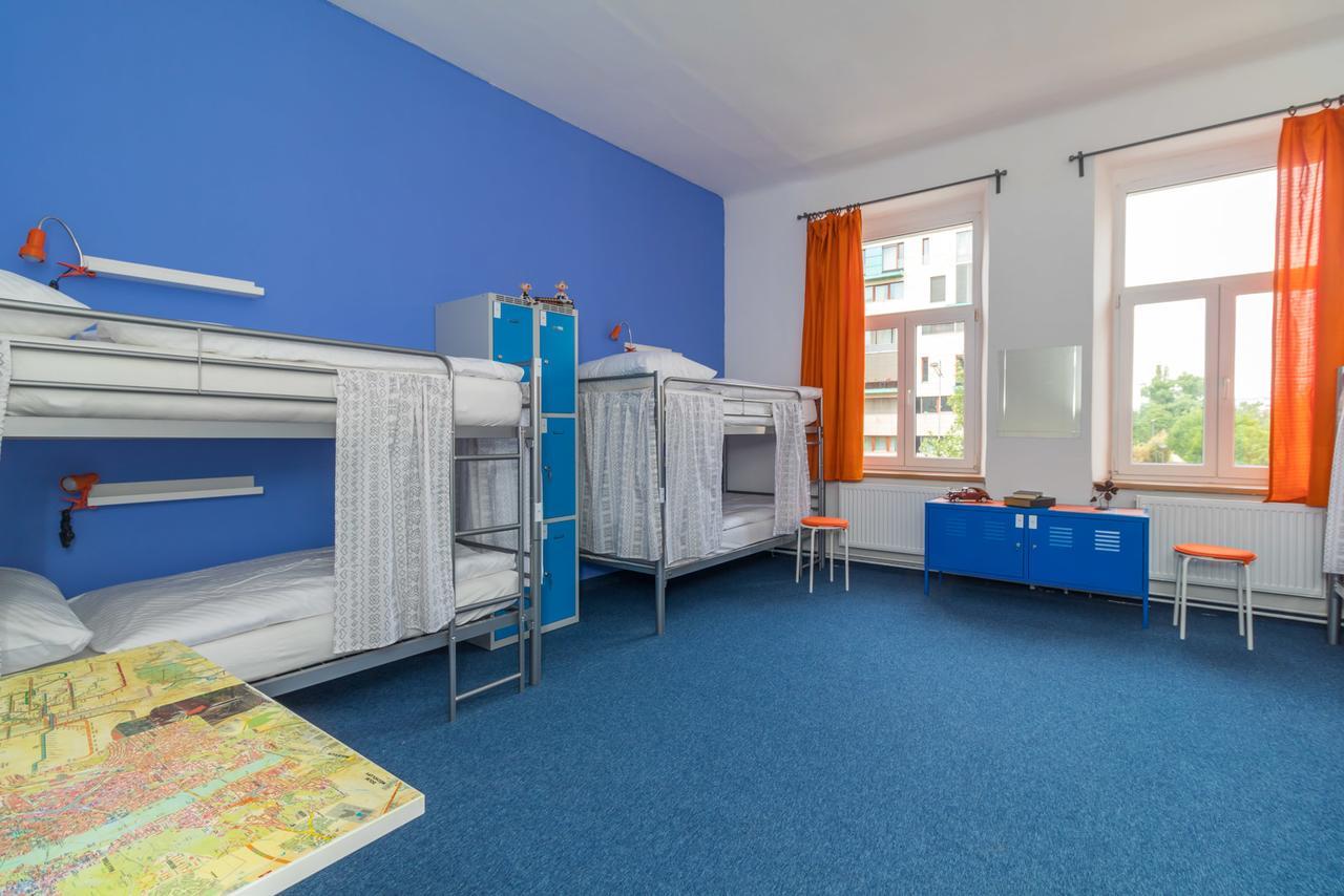 New Hostel In Praga Esterno foto