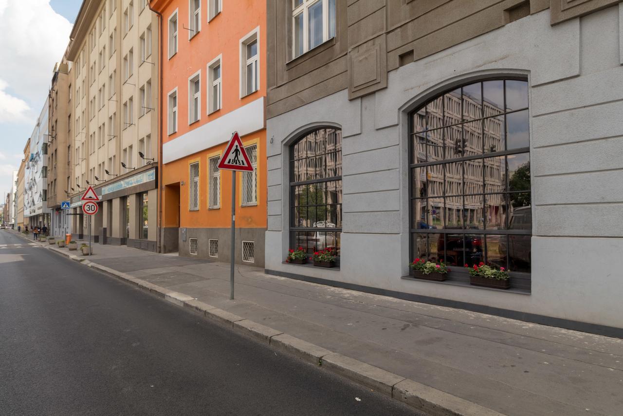 New Hostel In Praga Esterno foto